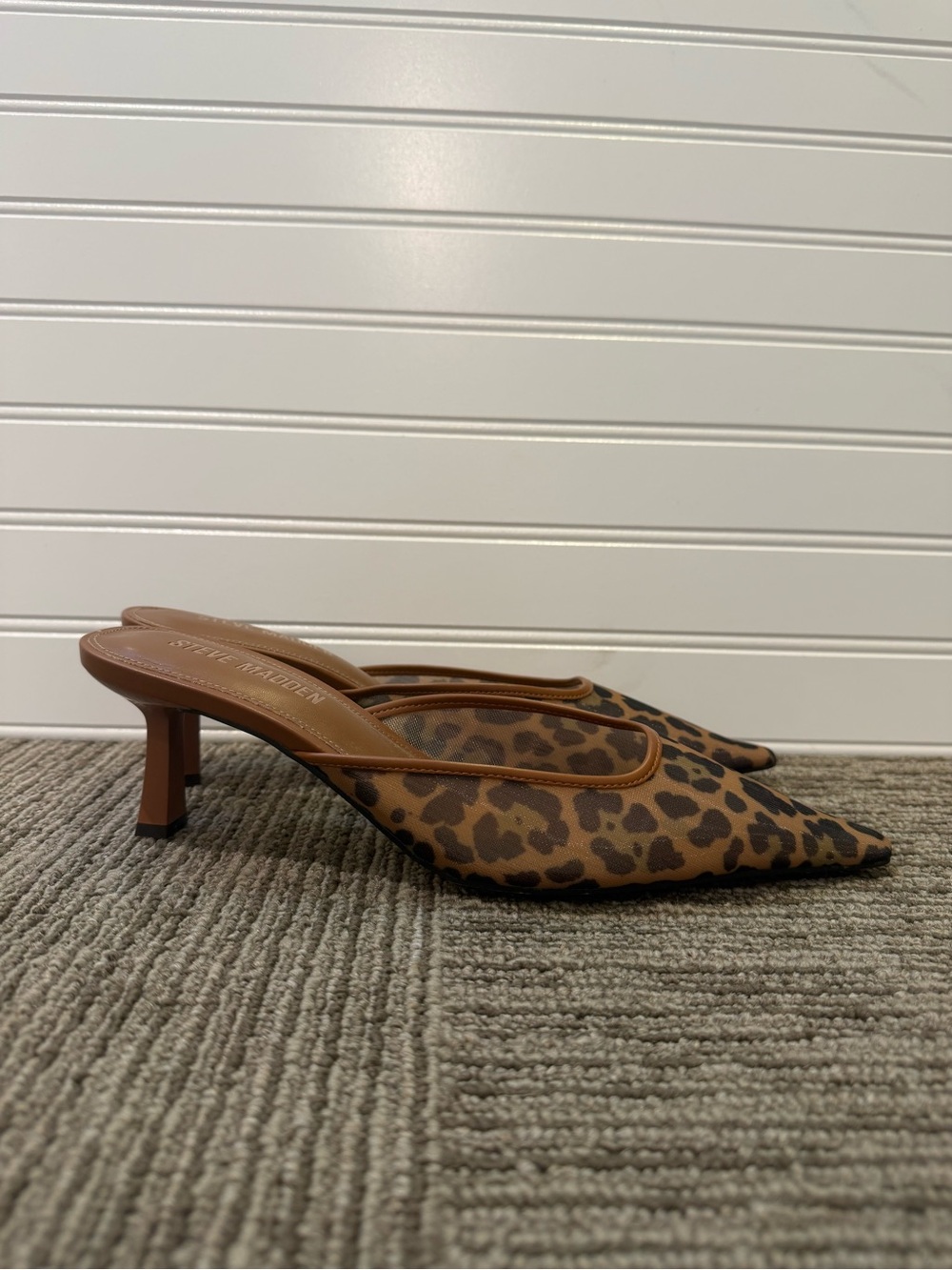 Steve Madden Kitten Heels - Picture 2 of 3